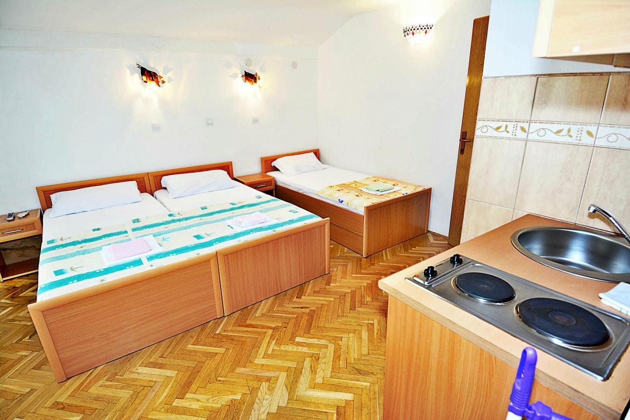 Apartment Marinovic *